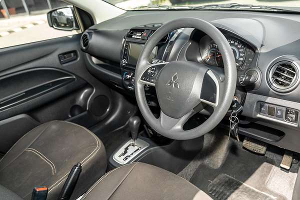 2021 Mitsubishi Mirage ES LB
