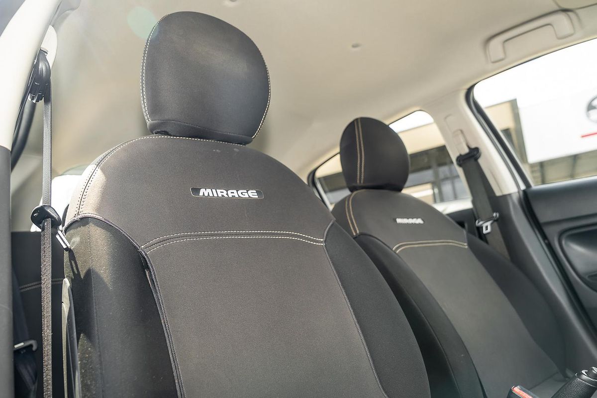 2021 Mitsubishi Mirage ES LB