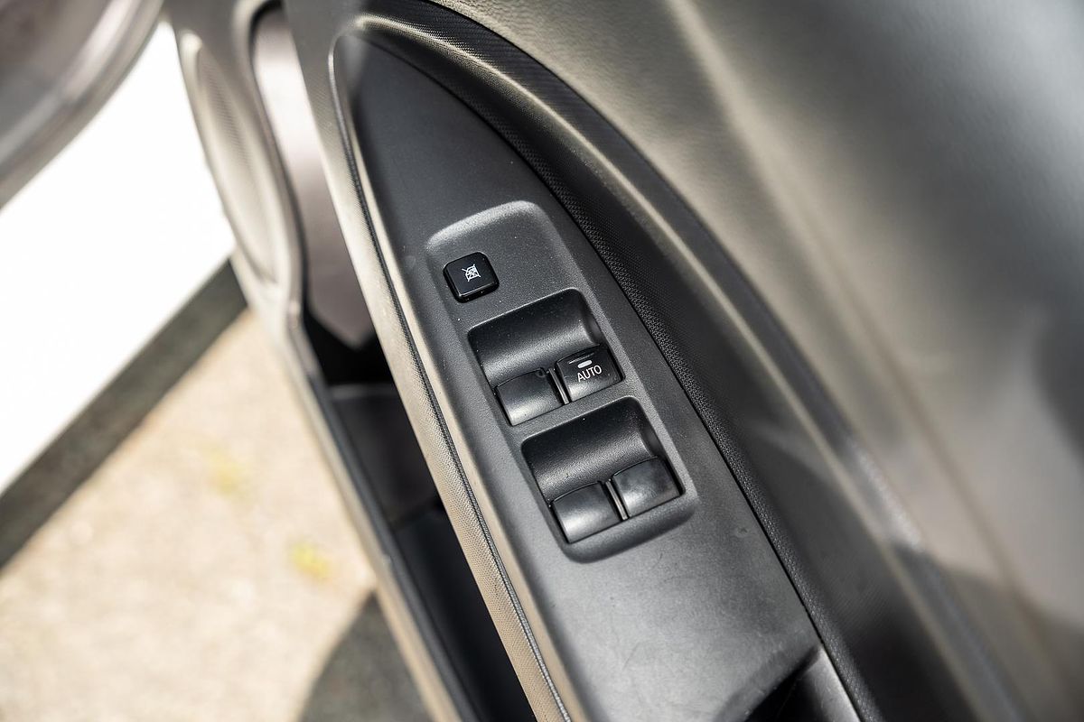2021 Mitsubishi Mirage ES LB