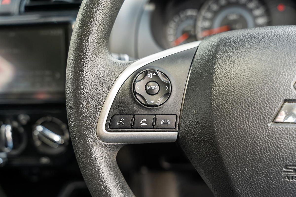 2021 Mitsubishi Mirage ES LB