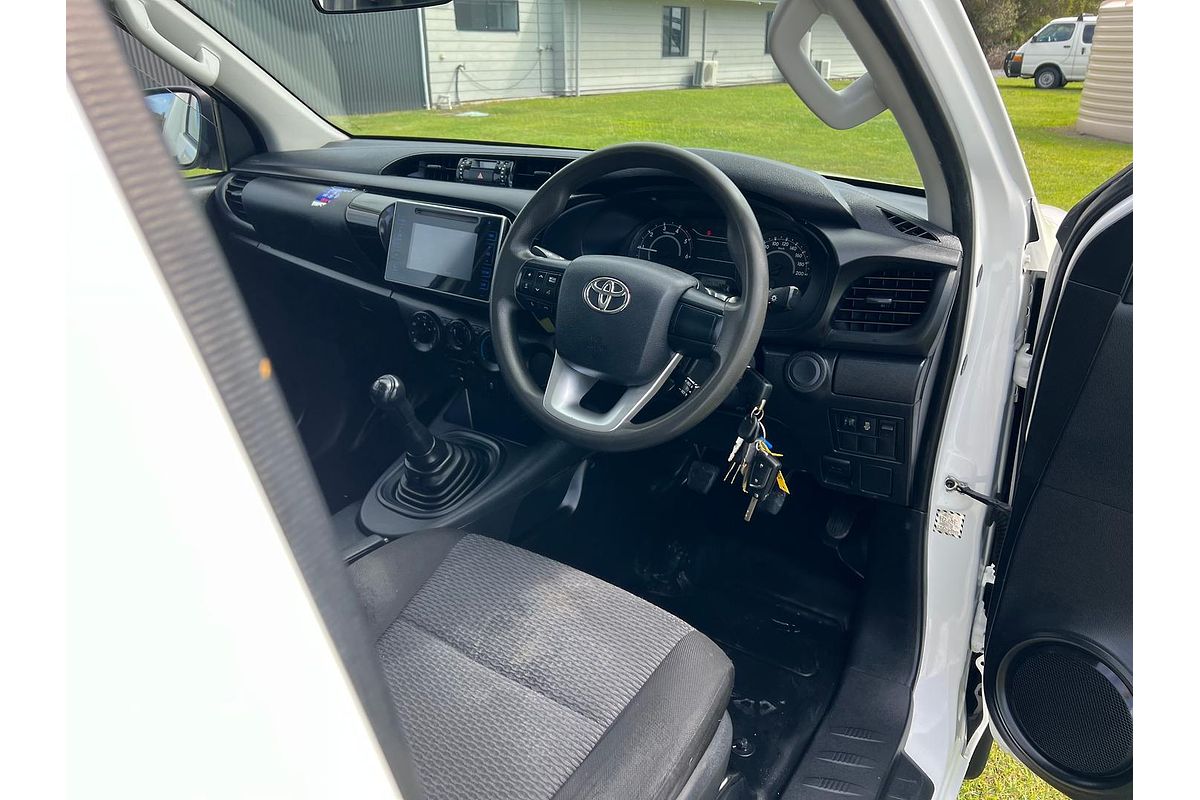 2015 Toyota Hilux Workmate GUN122R Rear Wheel Drive