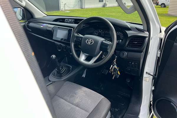 2015 Toyota Hilux Workmate GUN122R Rear Wheel Drive