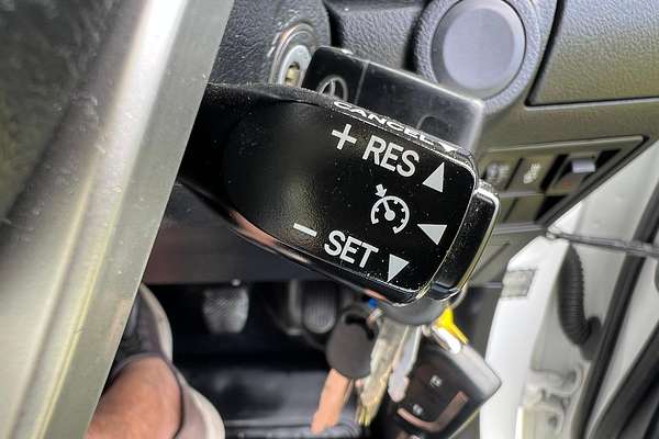 2015 Toyota Hilux Workmate GUN122R Rear Wheel Drive