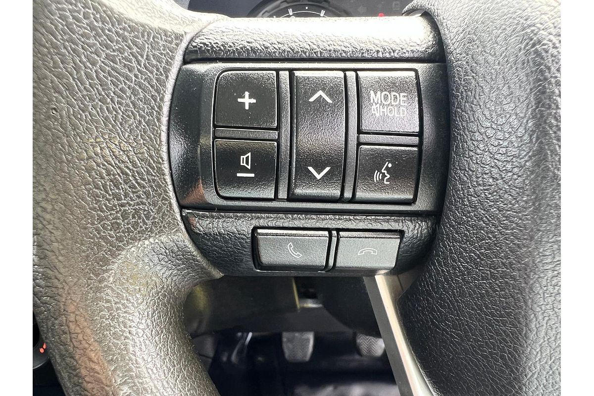 2015 Toyota Hilux Workmate GUN122R Rear Wheel Drive