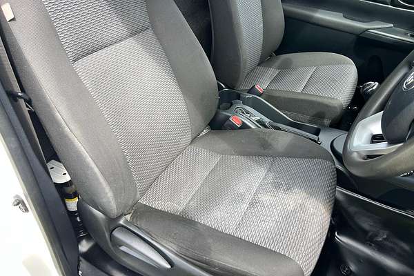 2015 Toyota Hilux Workmate GUN122R Rear Wheel Drive