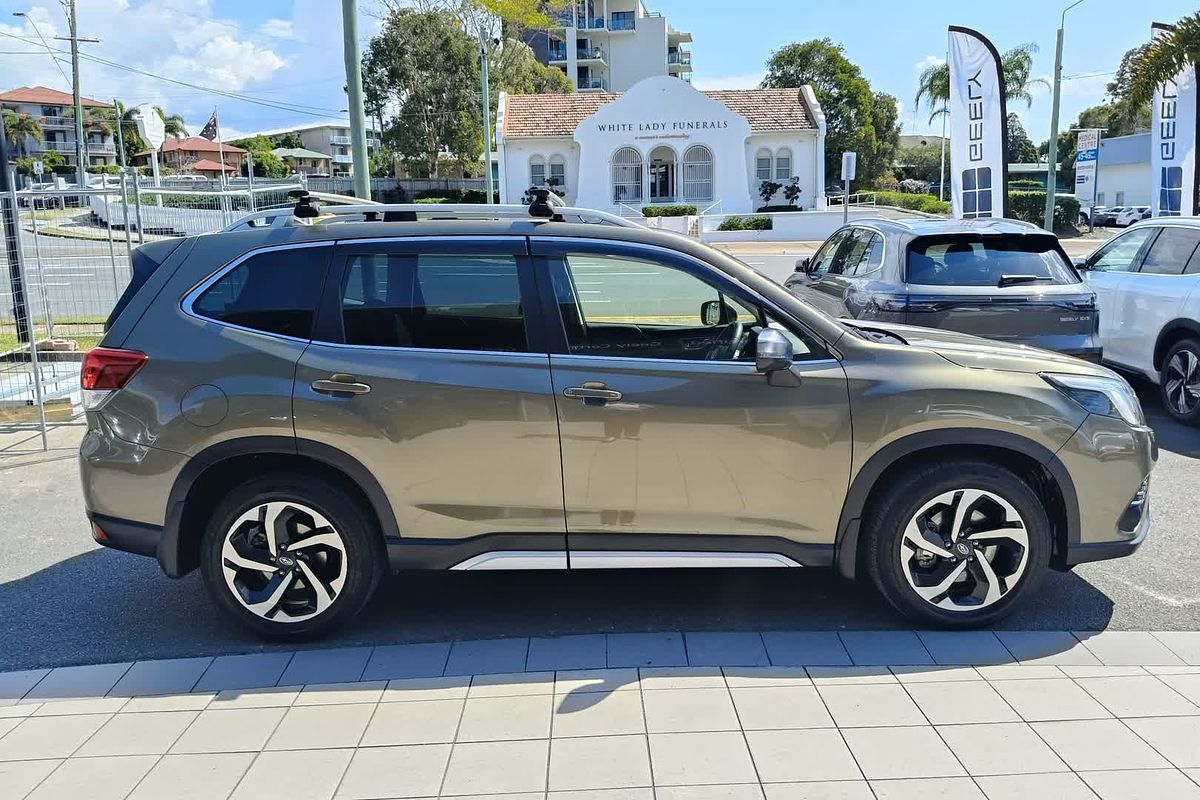 2022 Subaru Forester 2.5i-S S5
