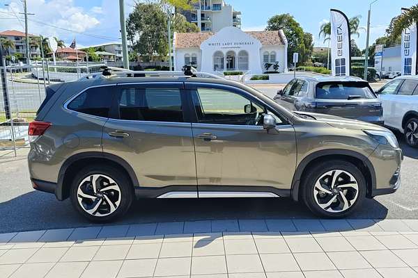 2022 Subaru Forester 2.5i-S S5