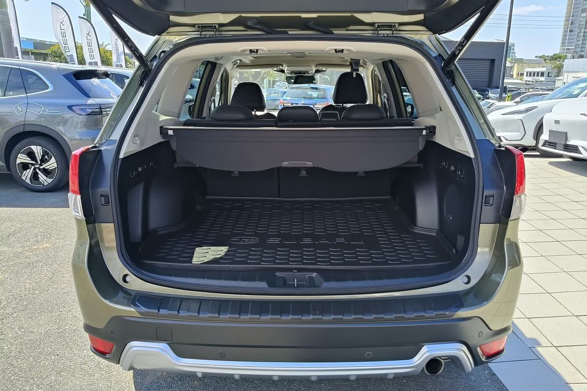 2022 Subaru Forester 2.5i-S S5