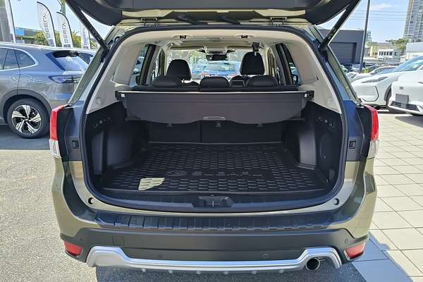 2022 Subaru Forester 2.5i-S S5