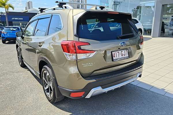 2022 Subaru Forester 2.5i-S S5