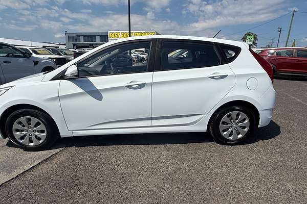 2017 Hyundai Accent Active RB4