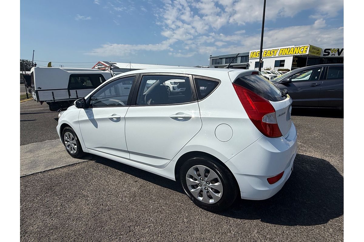 2017 Hyundai Accent Active RB4