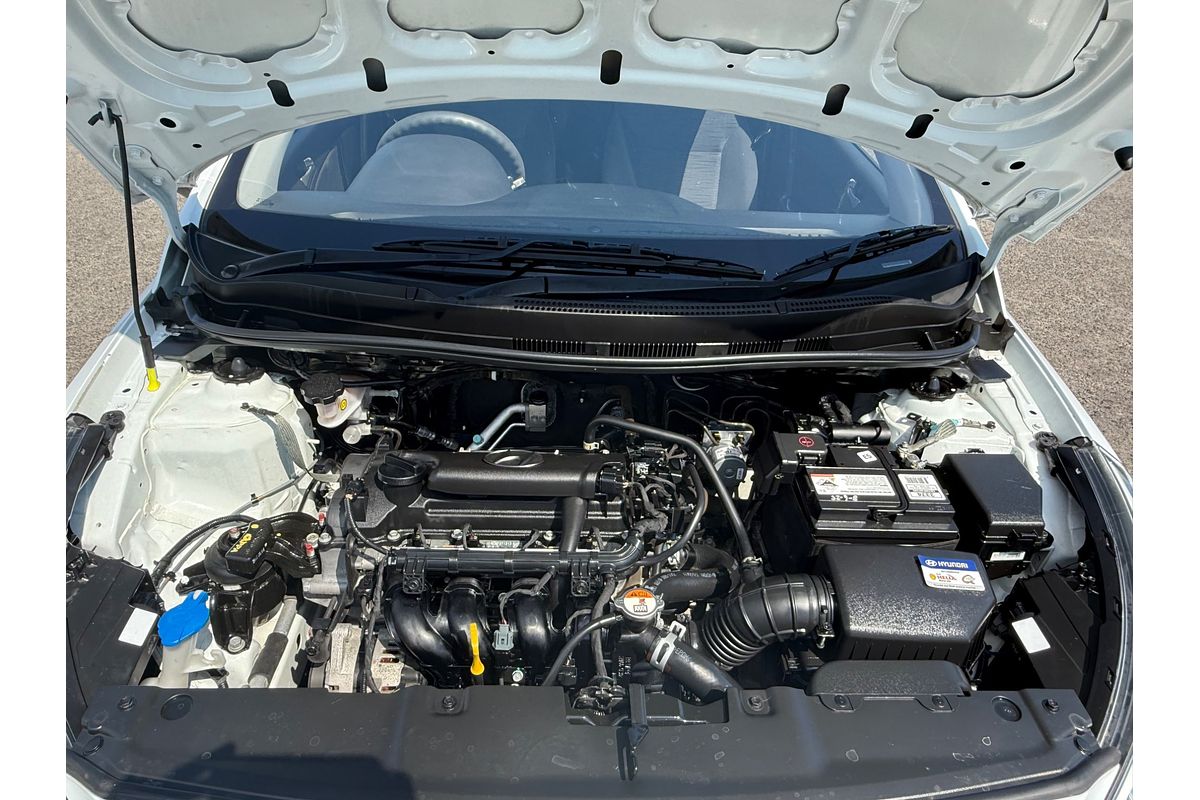 2017 Hyundai Accent Active RB4