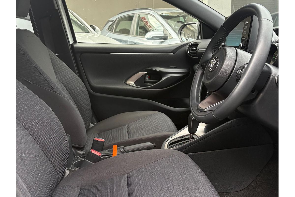 2022 Toyota Yaris SX Hybrid MXPH10R