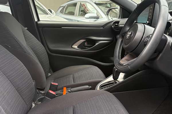 2022 Toyota Yaris SX Hybrid MXPH10R