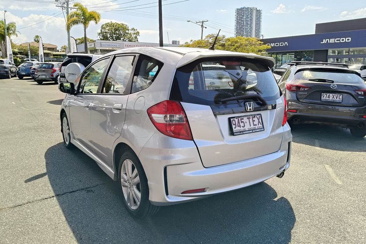 2013 Honda Jazz Vibe-S GE