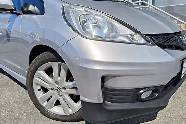 2013 Honda Jazz Vibe-S GE