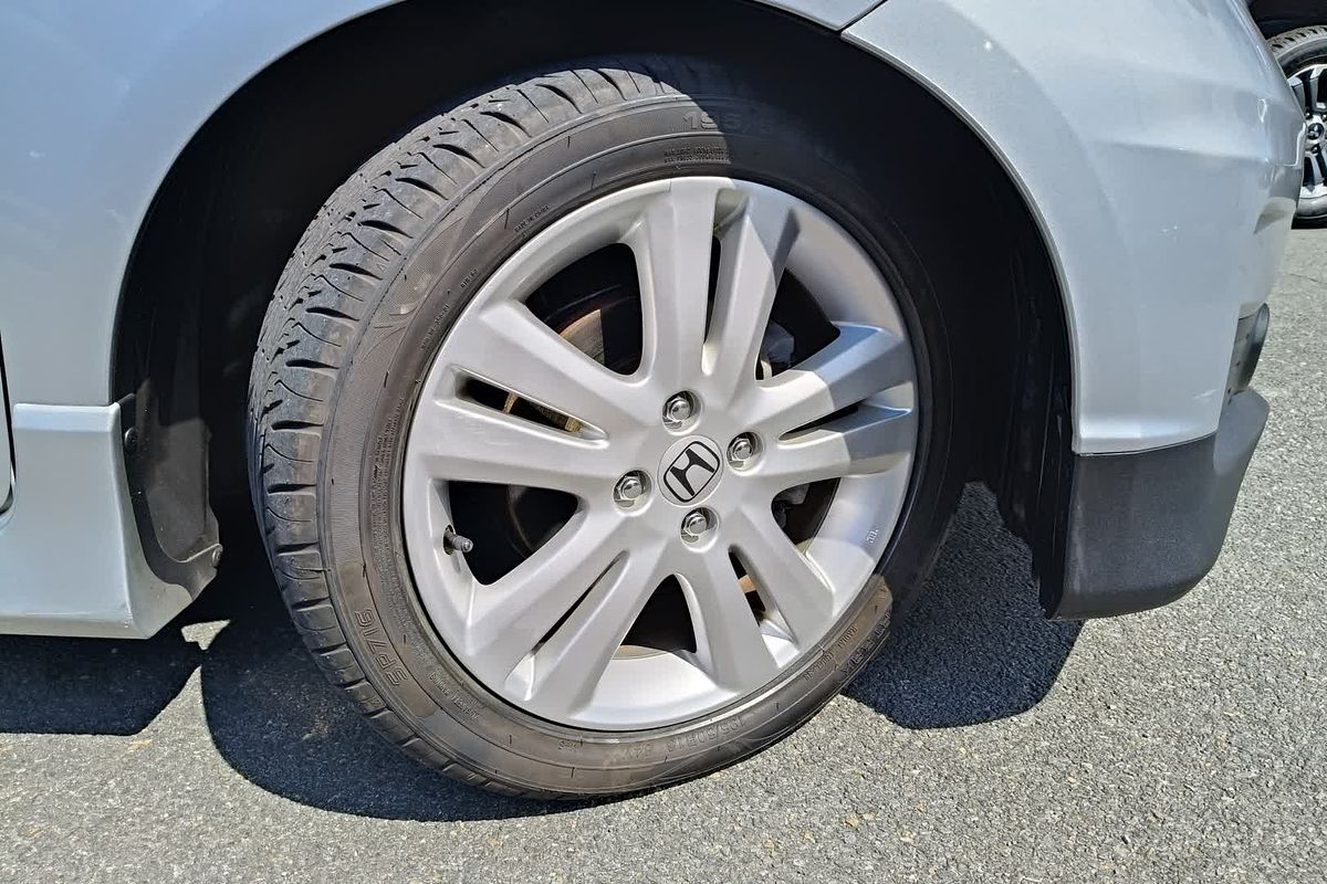 2013 Honda Jazz Vibe-S GE