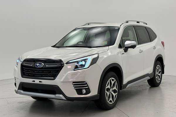 2025 Subaru Forester Hybrid L S5