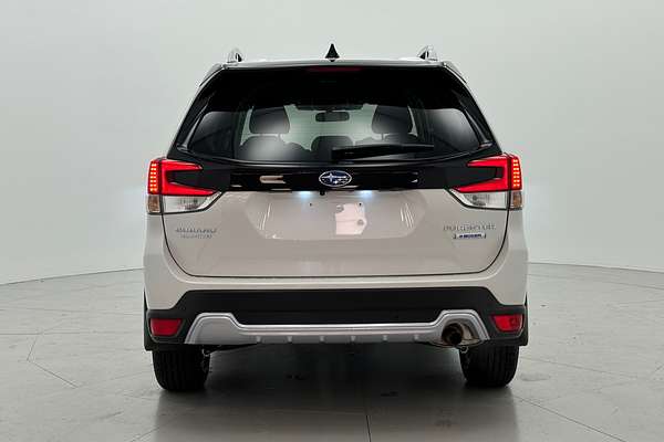 2025 Subaru Forester Hybrid L S5