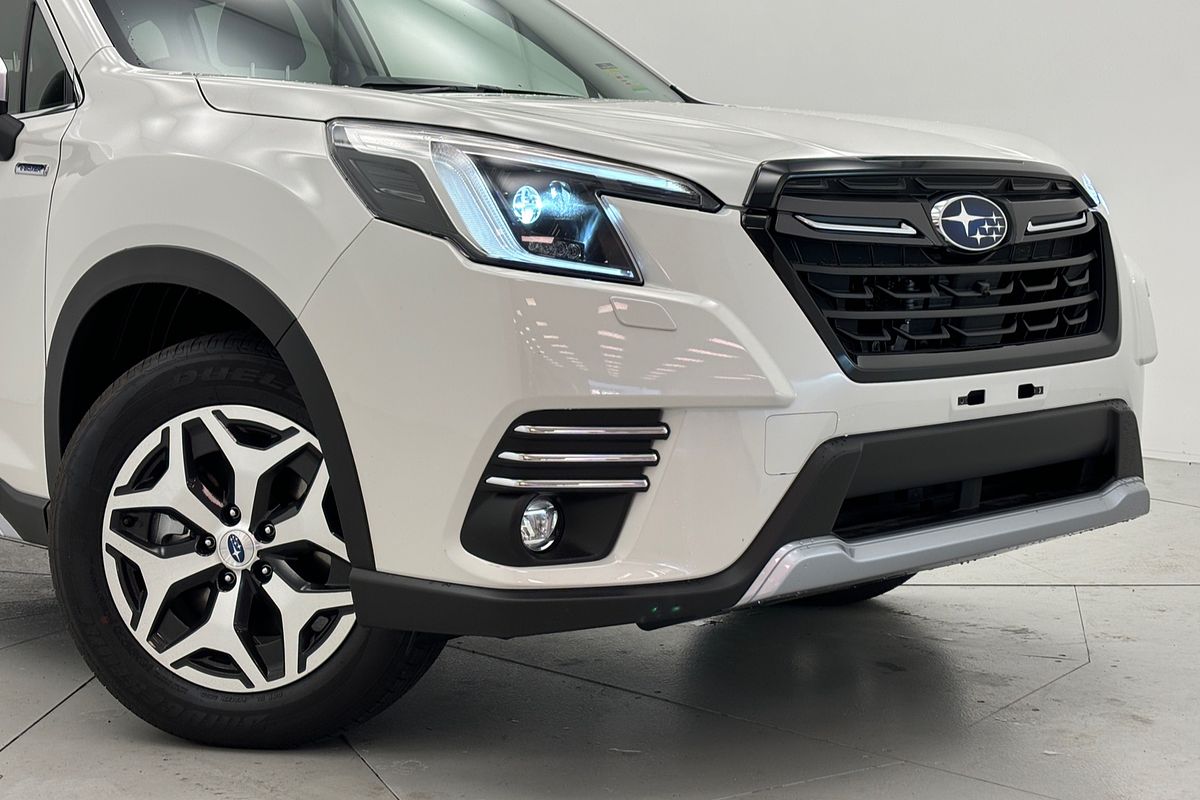 2025 Subaru Forester Hybrid L S5