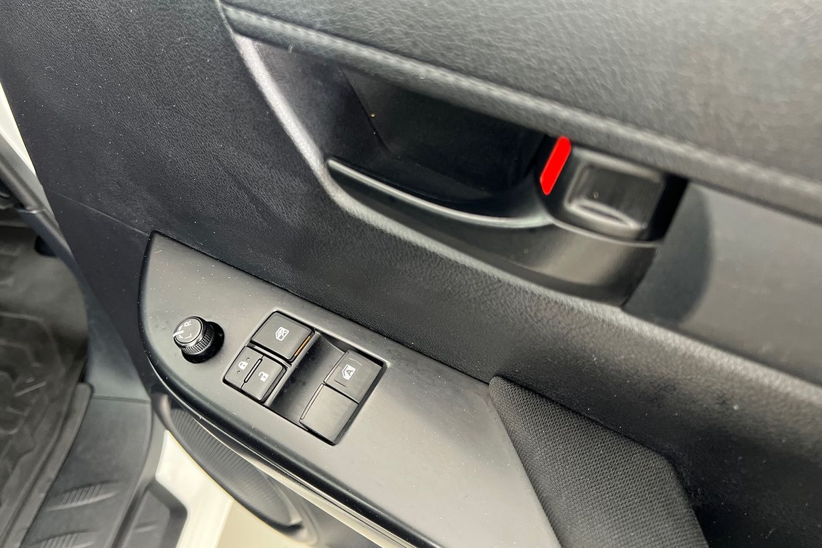 2020 Toyota Hilux Workmate TGN121R Rear Wheel Drive