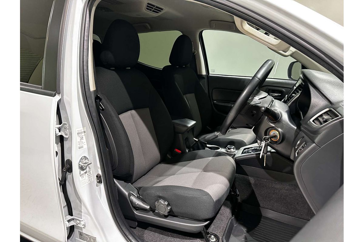 2021 Mitsubishi Triton GLX-R MR 4X4