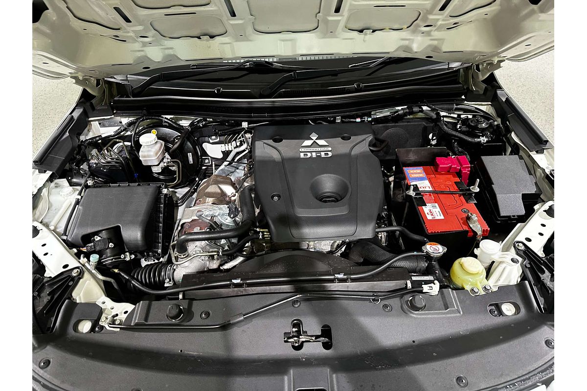 2021 Mitsubishi Triton GLX-R MR 4X4