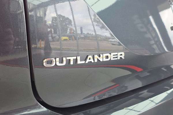 2025 Mitsubishi Outlander Exceed Tourer ZM