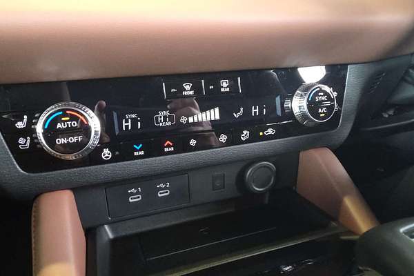 2025 Mitsubishi Outlander Exceed Tourer ZM
