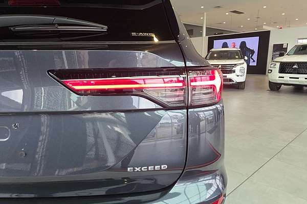 2025 Mitsubishi Outlander Exceed Tourer ZM