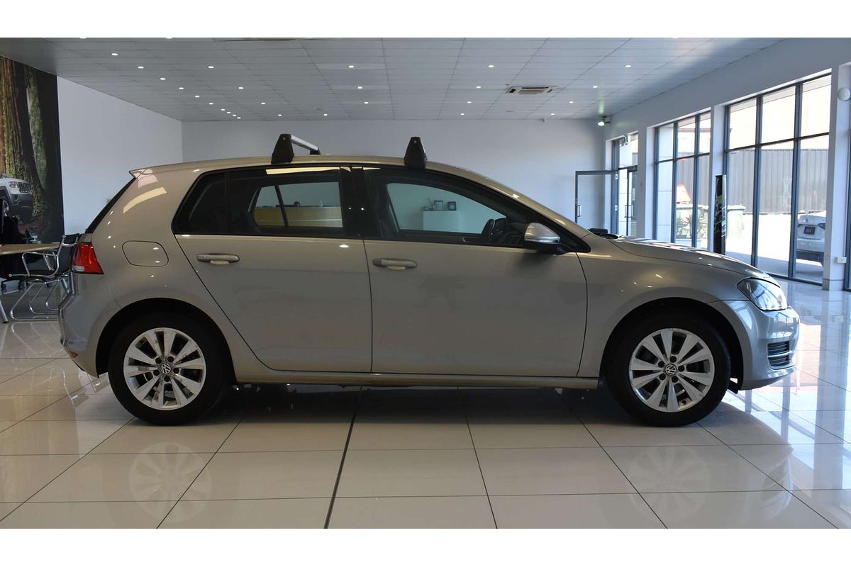 2014 Volkswagen Golf 90TSI Comfortline 7
