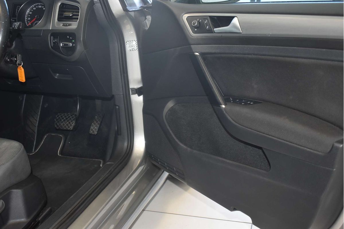 2014 Volkswagen Golf 90TSI Comfortline 7