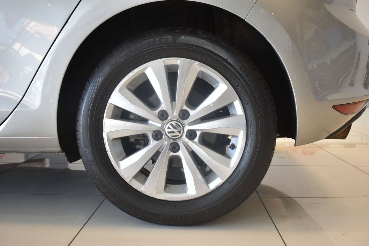 2014 Volkswagen Golf 90TSI Comfortline 7