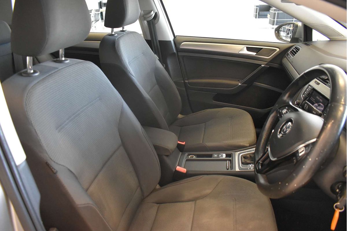 2014 Volkswagen Golf 90TSI Comfortline 7