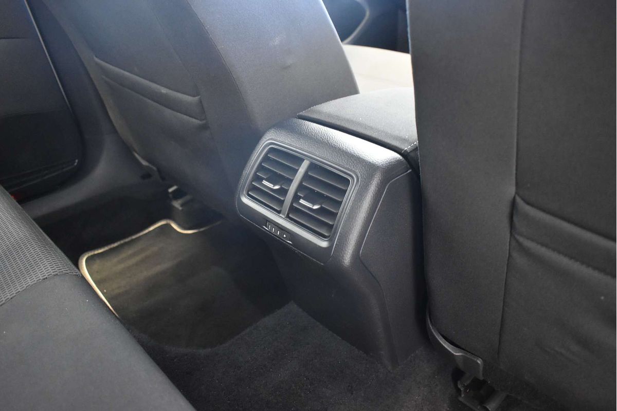 2014 Volkswagen Golf 90TSI Comfortline 7
