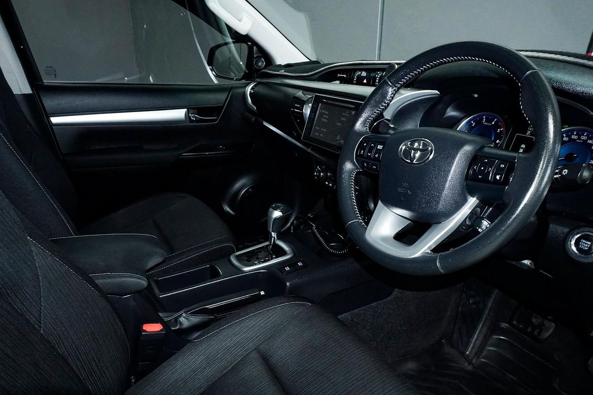 2016 Toyota Hilux SR5 GUN126R 4X4