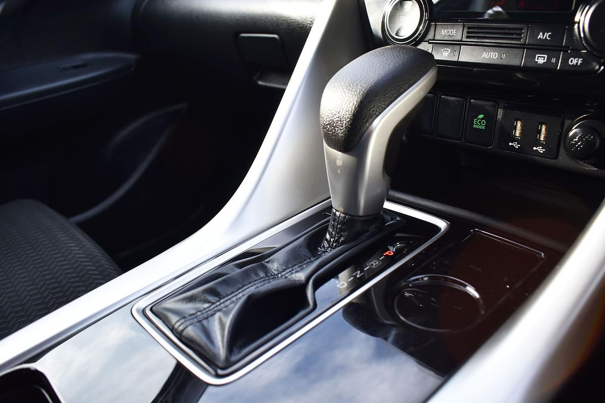 2024 Mitsubishi Eclipse Cross ES YB