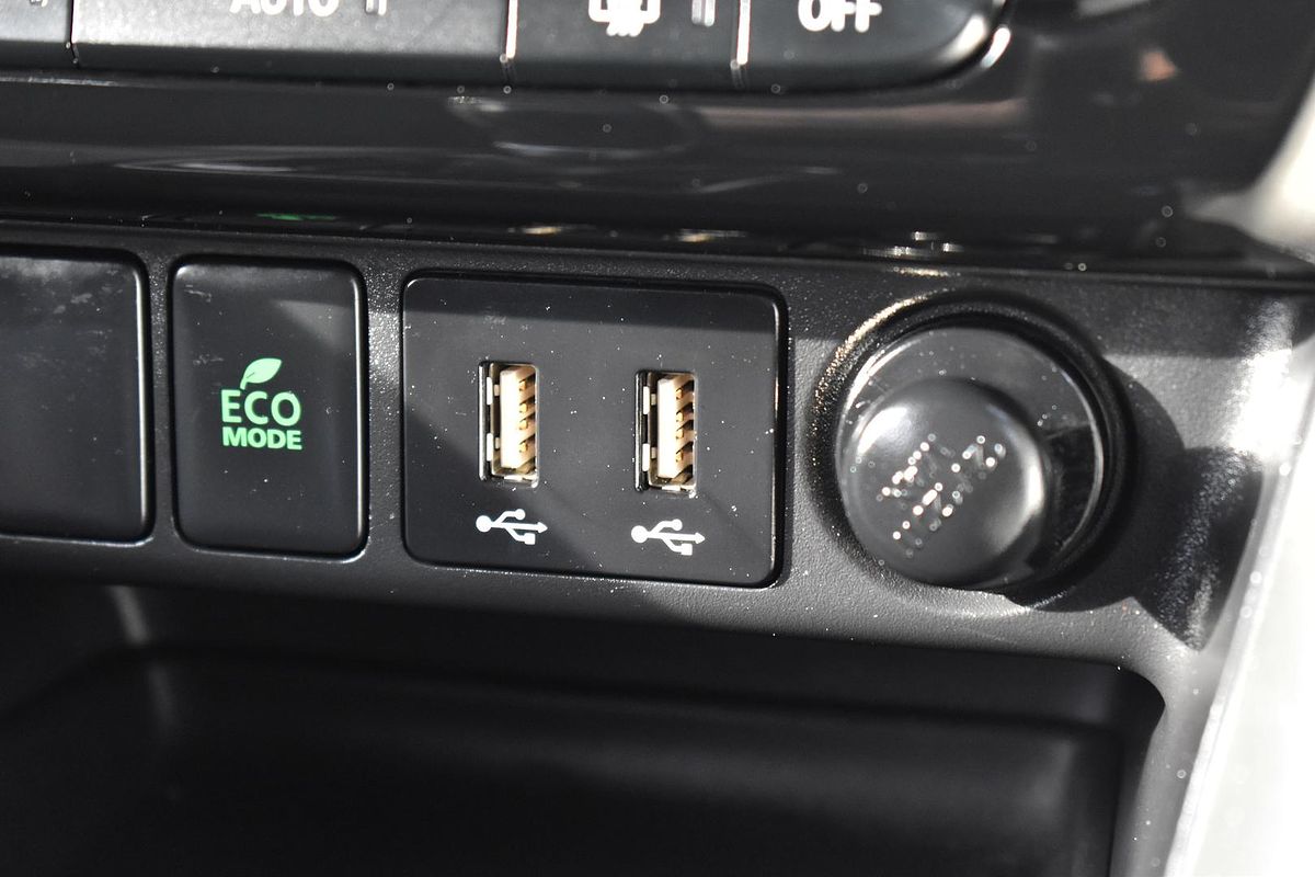 2024 Mitsubishi Eclipse Cross ES YB