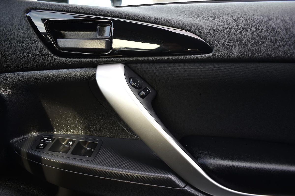2024 Mitsubishi Eclipse Cross ES YB