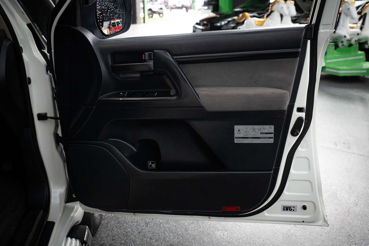 2010 Toyota Landcruiser 60th Anniversary VDJ200R