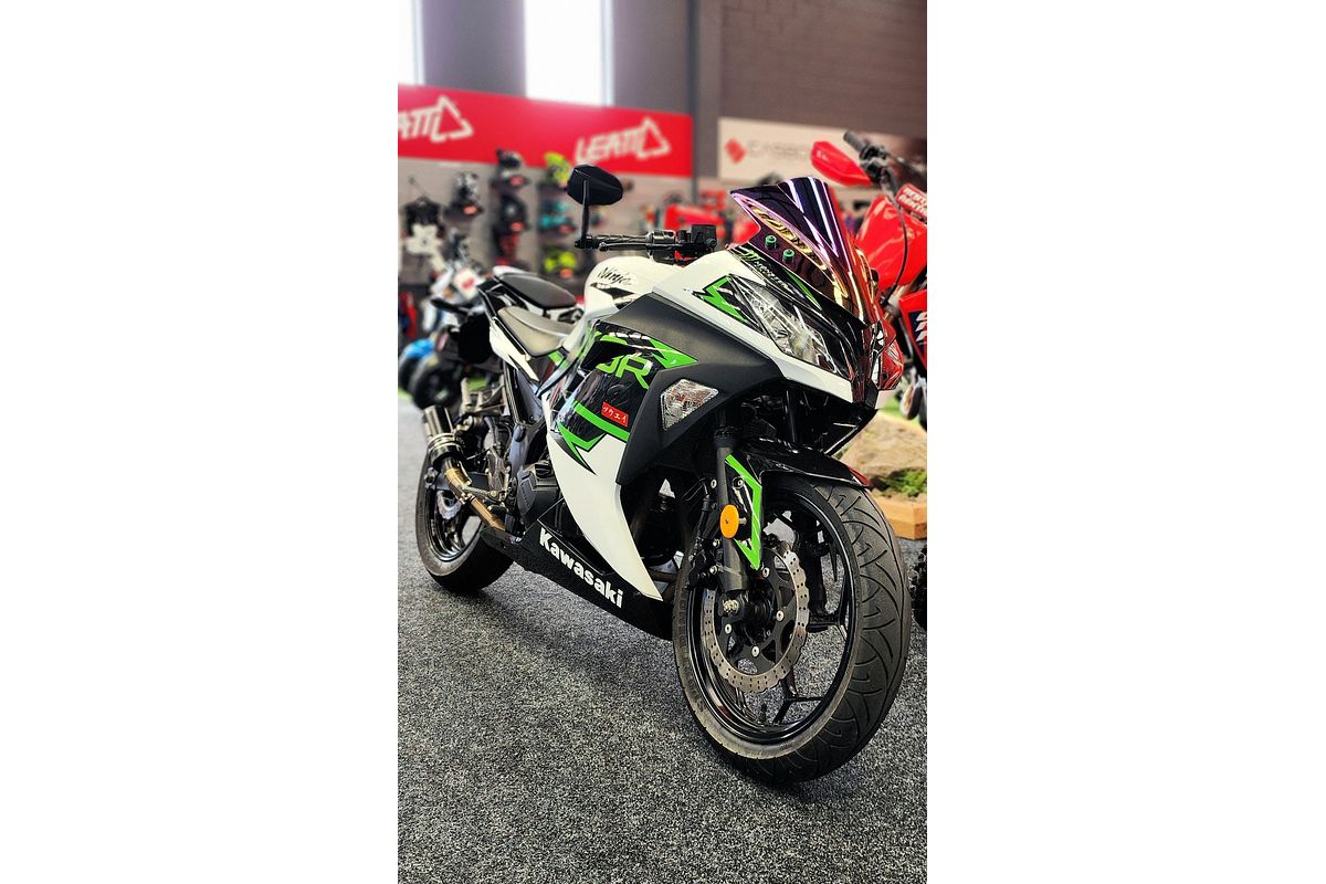 2016 Kawasaki EX 300A
