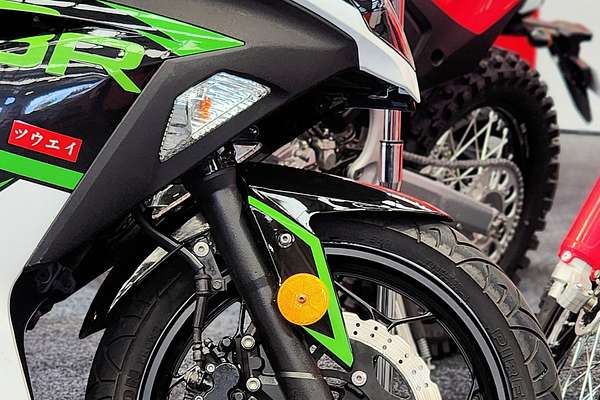 2016 Kawasaki EX 300A