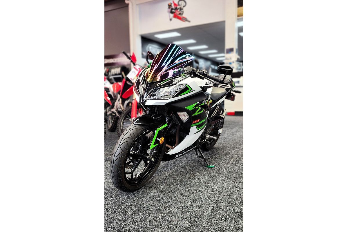 2016 Kawasaki EX 300A