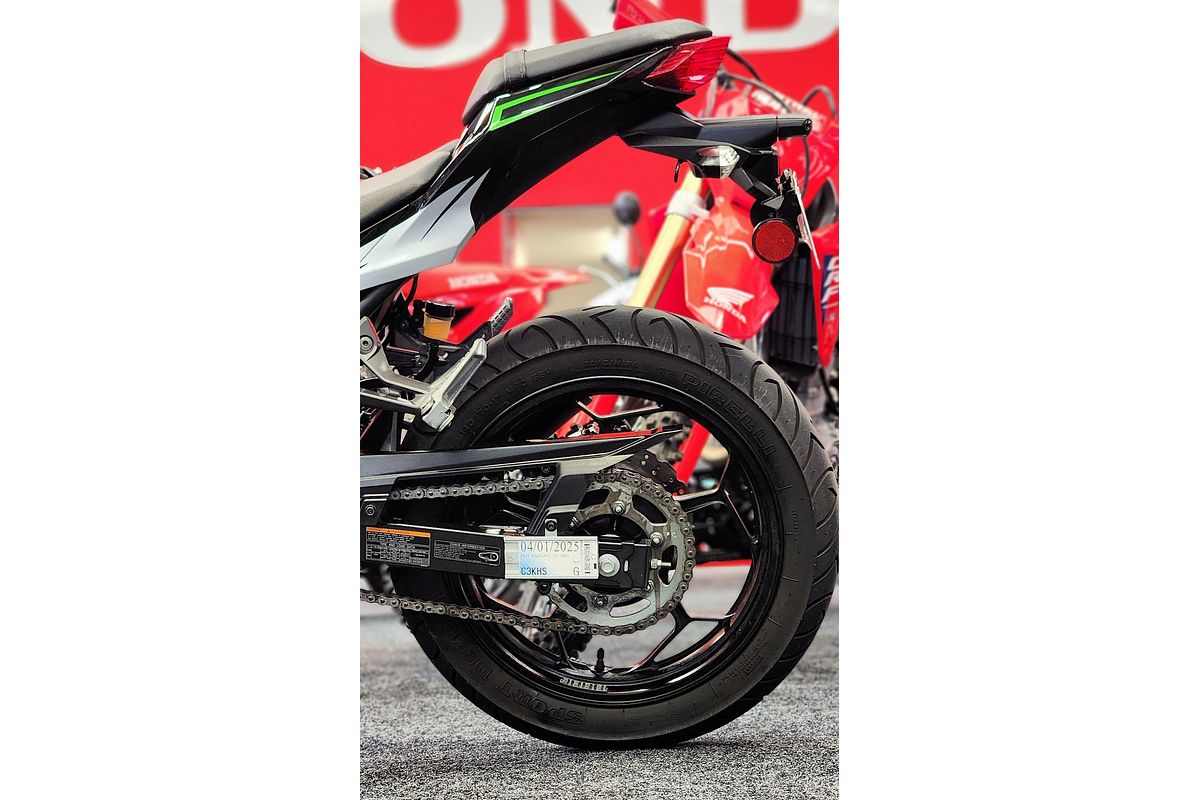 2016 Kawasaki EX 300A