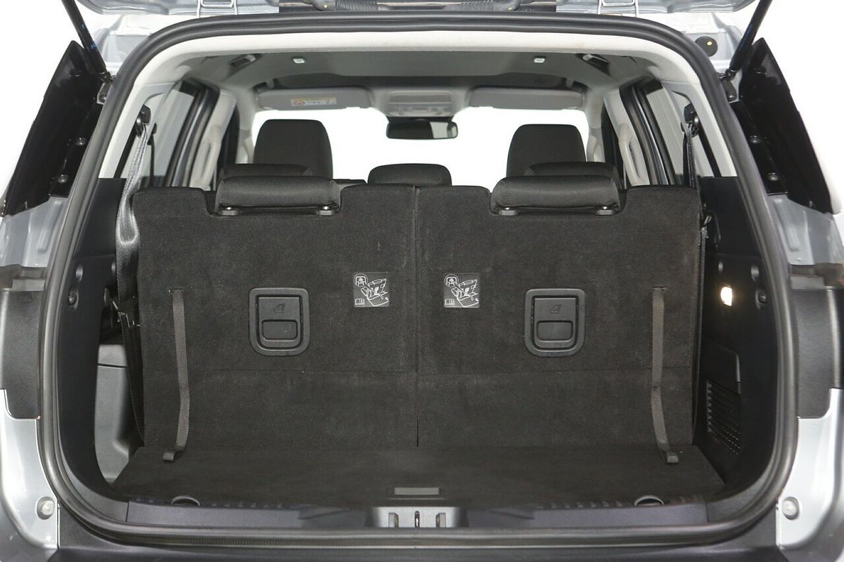 2024 Ford Everest Ambiente 2.0L