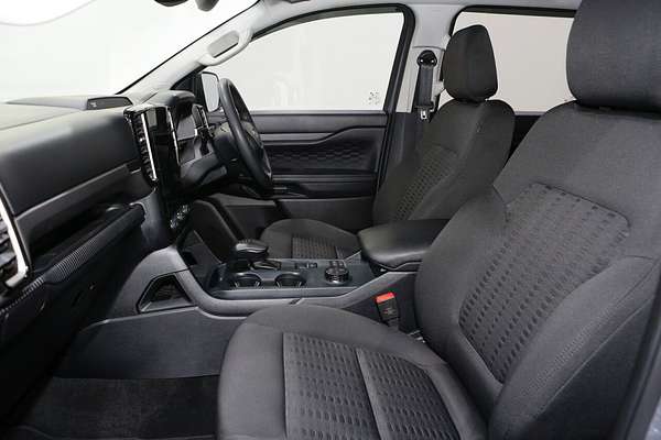 2024 Ford Everest Ambiente 2.0L