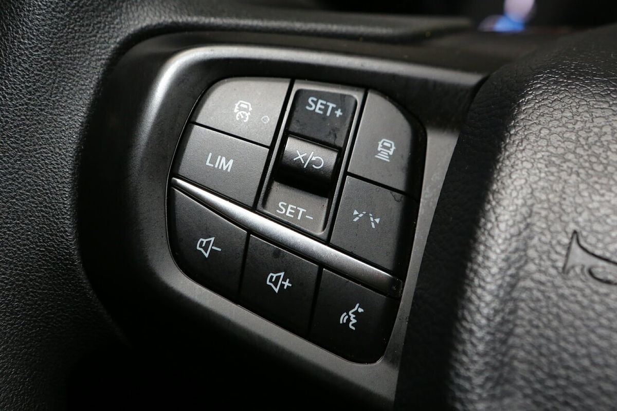 2024 Ford Everest Ambiente 2.0L