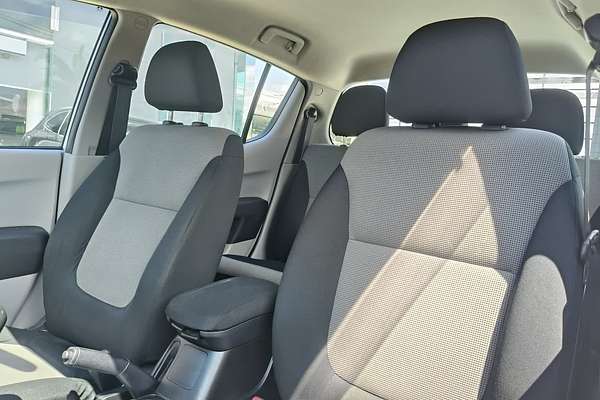 2014 Mitsubishi Triton GLX MN 4X4