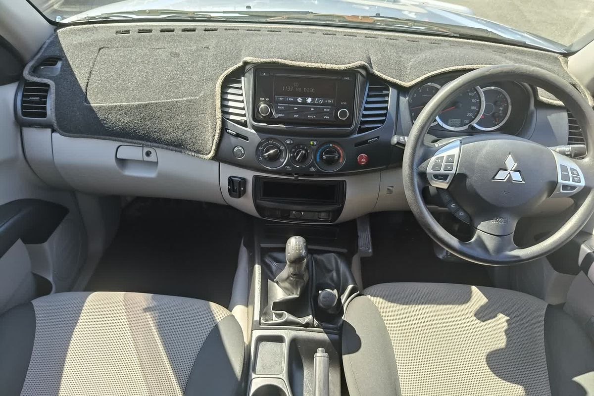 2014 Mitsubishi Triton GLX MN 4X4